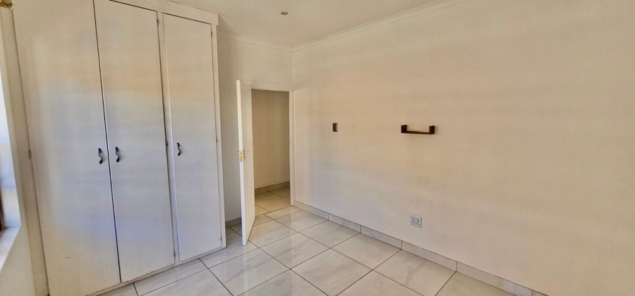 To Let 3 Bedroom Property for Rent in Safari Gardens North West